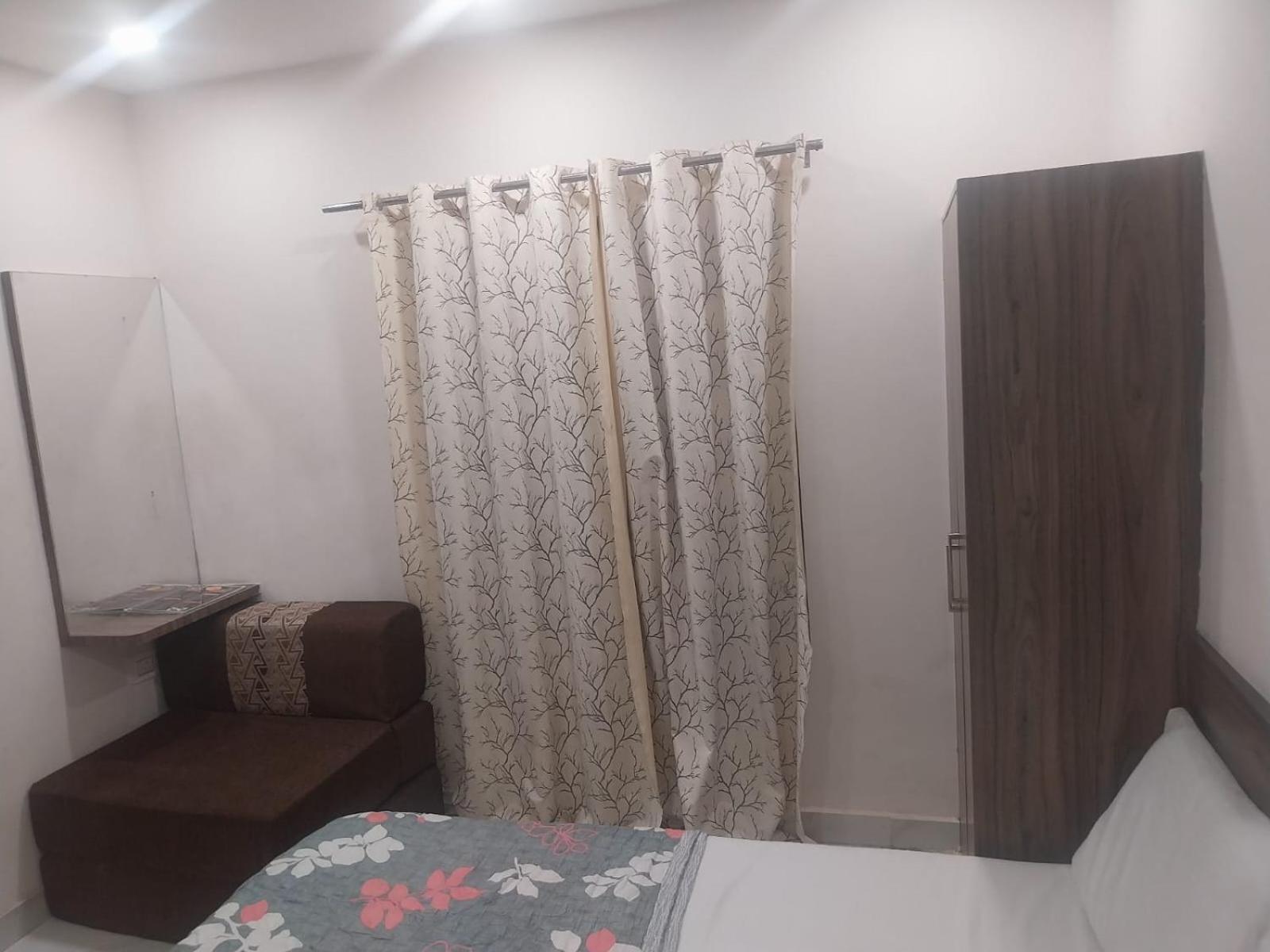 Hotel Rovers Inn 阿姆利则 外观 照片